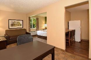 Hotel Suburban East 2*
